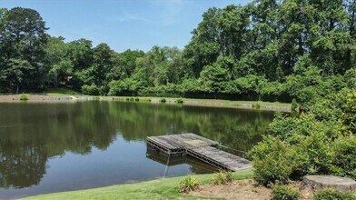 2850 Cravey Dr NE in Atlanta, GA - Building Photo - Building Photo