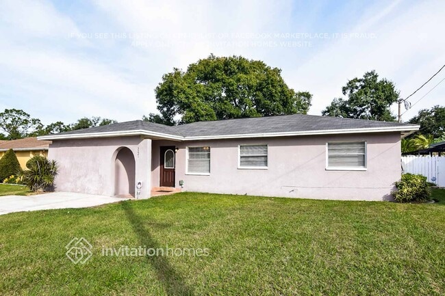 3221 W Grove St in Tampa, FL - Building Photo - Building Photo