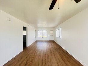 1241 W River Dr in Margate, FL - Building Photo - Building Photo