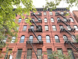 MOTT ST., Unit 15 in New York, NY - Building Photo