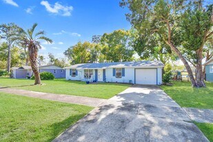 919 Viscaya Blvd in St. Augustine, FL - Building Photo