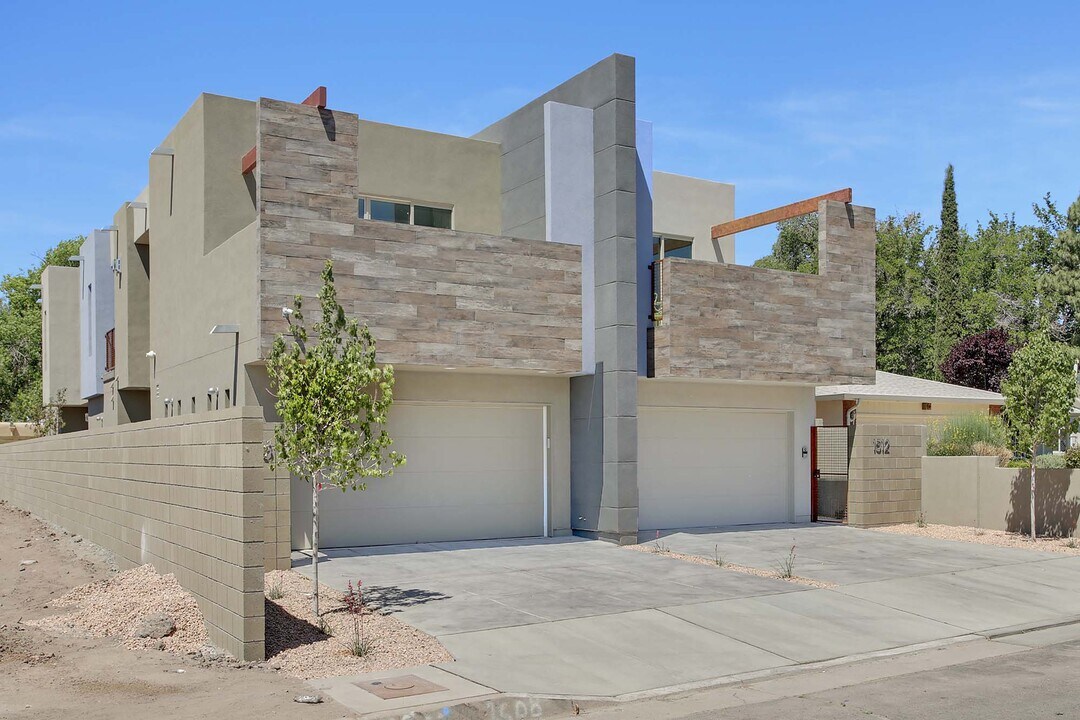 1508 San Patricio Ave SW in Albuquerque, NM - Building Photo