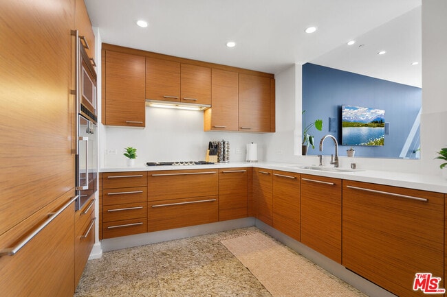 property at 900 W Olympic Blvd