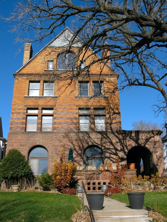 Horace P. Rugg House in St. Paul, MN - Building Photo