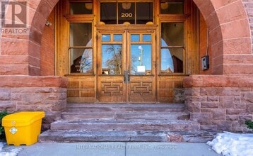 200 Stinson St in Hamilton, ON - Building Photo - Building Photo