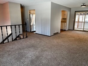 4325 S Ash Grove Ave in Sioux Falls, SD - Building Photo - Building Photo