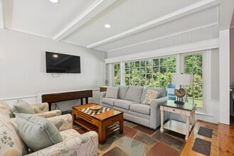 53 Beach Ave in Kennebunk, ME - Building Photo - Building Photo