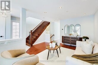 135 Richard Coulson Crescent in Whitchurch-Stouffville, ON - Building Photo - Building Photo