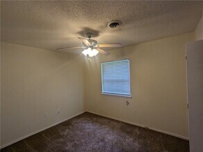 3741 N Whippoorwill Ct in Fayetteville, AR - Building Photo - Building Photo