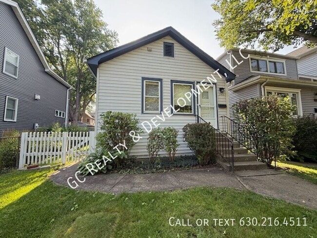 property at 2415 Hastings Ave