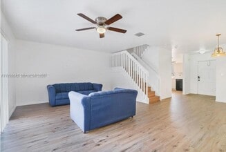 159 Hidden Ct Rd in Hollywood, FL - Building Photo - Building Photo