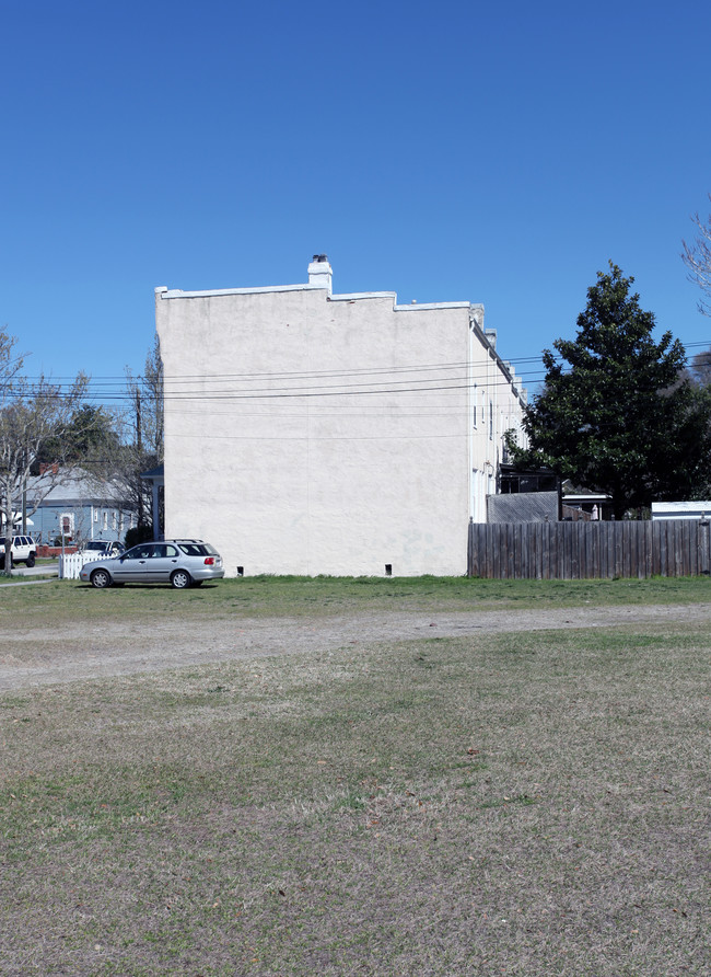 212-228 Mcrae St in Wilmington, NC - Building Photo - Building Photo