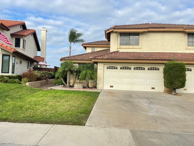 2323 Summerhill Dr in Encinitas, CA - Building Photo - Building Photo