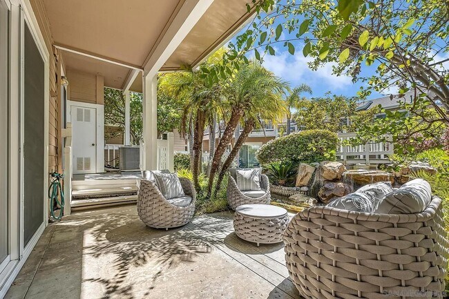 8585 Via Mallorca in San Diego, CA - Building Photo - Building Photo