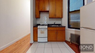 228 E 36th St in New York, NY - Building Photo - Building Photo