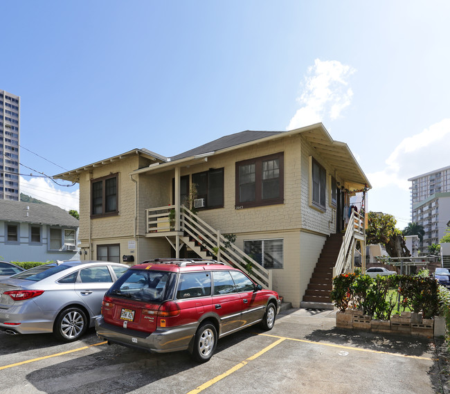 1643 Kewalo St in Honolulu, HI - Building Photo - Building Photo