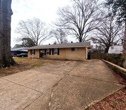 4898 Dianne Dr in Memphis, TN - Building Photo - Building Photo