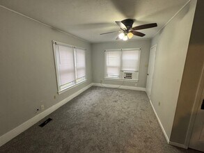 623 W Main St in Cherokee, IA - Building Photo - Building Photo