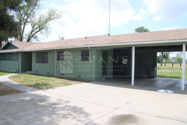 property at 1817 N Cain St