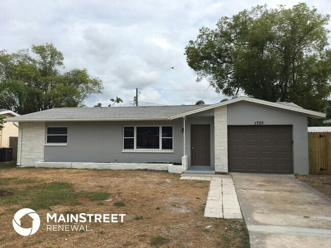 1725 Carlisle St in Clearwater, FL - Building Photo - Building Photo