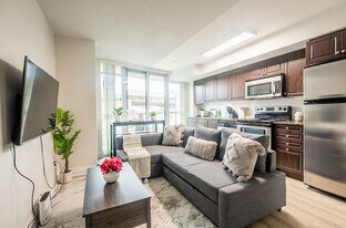 231 Fort York Blvd in Toronto, ON - Building Photo