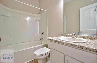 33 Daylily Ct in Hinesville, GA - Building Photo - Building Photo