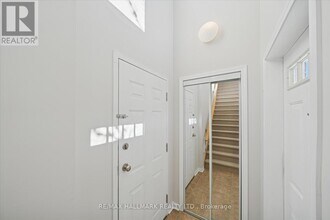 2740 Bur Oak Ave in Markham, ON - Building Photo - Building Photo