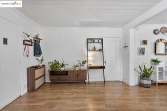 3148 Sylvan Ave in Oakland, CA - Building Photo - Building Photo