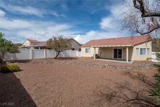 6615 Montezuma Castle Ln in North Las Vegas, NV - Building Photo - Building Photo