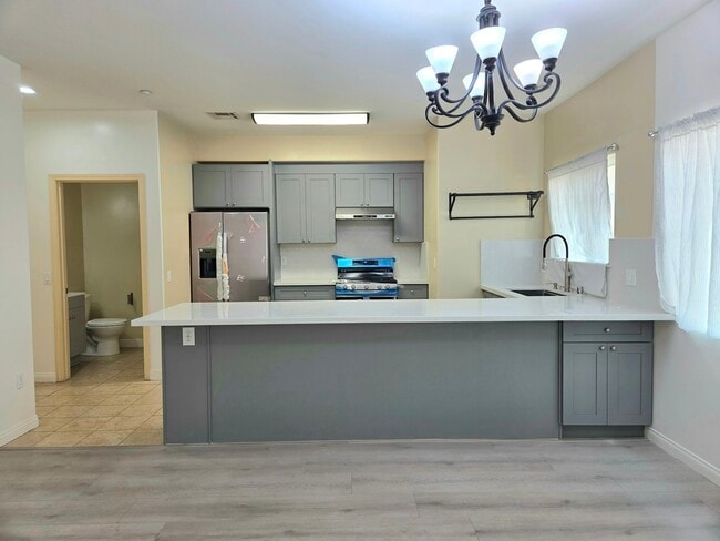 property at 122 N Ave 23