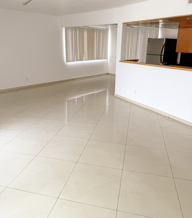 Selene Apartments in Palm Desert, CA - Building Photo - Building Photo