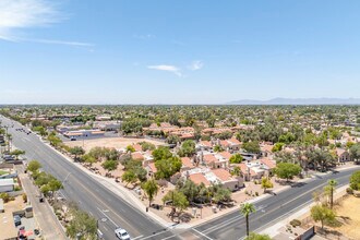1111 W Summit Pl in Chandler, AZ - Building Photo - Building Photo