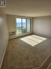 1171 Ambleside Dr in Ottawa, ON - Building Photo - Building Photo