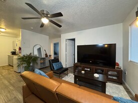 652 Vancouver Rd SE in Rio Rancho, NM - Building Photo