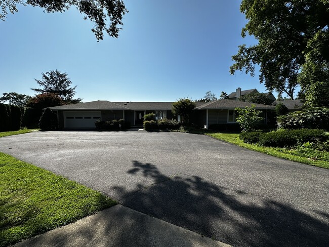 705 Whitehall Plains Rd in Annapolis, MD - Building Photo - Building Photo