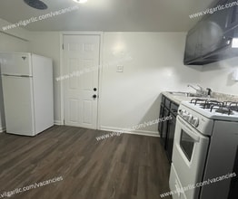 1945 W 15th Ave in Gary, IN - Building Photo - Building Photo