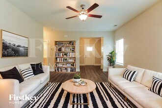 1384 Woodridge Pl in Gardendale, AL - Building Photo - Building Photo