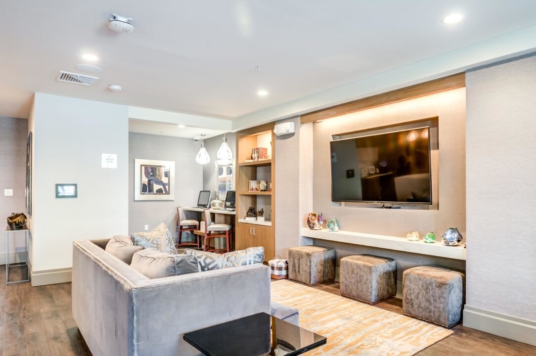 Highlands at Westwood in Westwood, NJ - Building Photo