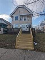 2909-2911-2911 N 29th St in Milwaukee, WI - Building Photo