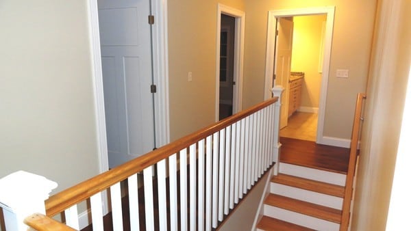 22 W Shore Park Rd in Kingston, NH - Foto de edificio - Building Photo