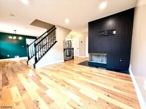 22 Vaughan Dr in Newark, NJ - Building Photo - Building Photo