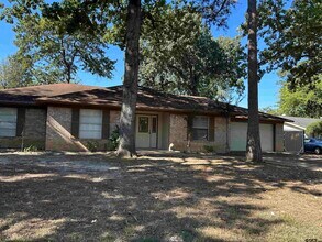 4615 Edinburgh Dr in Tyler, TX - Building Photo - Building Photo