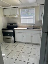 1440 SW 41st Ave in Fort Lauderdale, FL - Foto de edificio - Building Photo