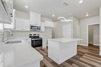 3120 St John St in Greenville, TX - Building Photo - Building Photo