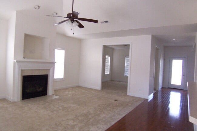 115 Fallberry St in Oak Ridge, TN - Building Photo - Building Photo