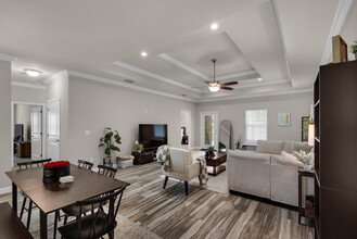 66 Brenda Ln in Mary Esther, FL - Building Photo - Building Photo