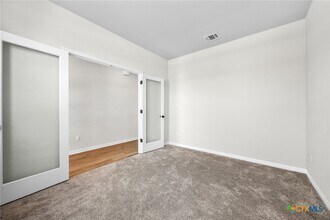 139 Gullivers Dr in Elgin, TX - Building Photo - Building Photo