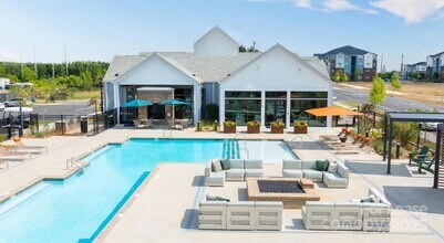 2020 Winters Eve Dr, Unit A4 in Charlotte, NC - Building Photo - Building Photo