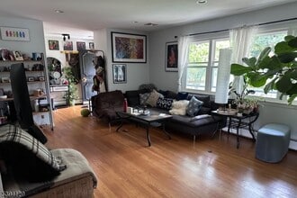 6 Reiners Rd in Little Falls, NJ - Building Photo - Building Photo