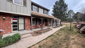 2727 E Geddes Ave in Centennial, CO - Building Photo